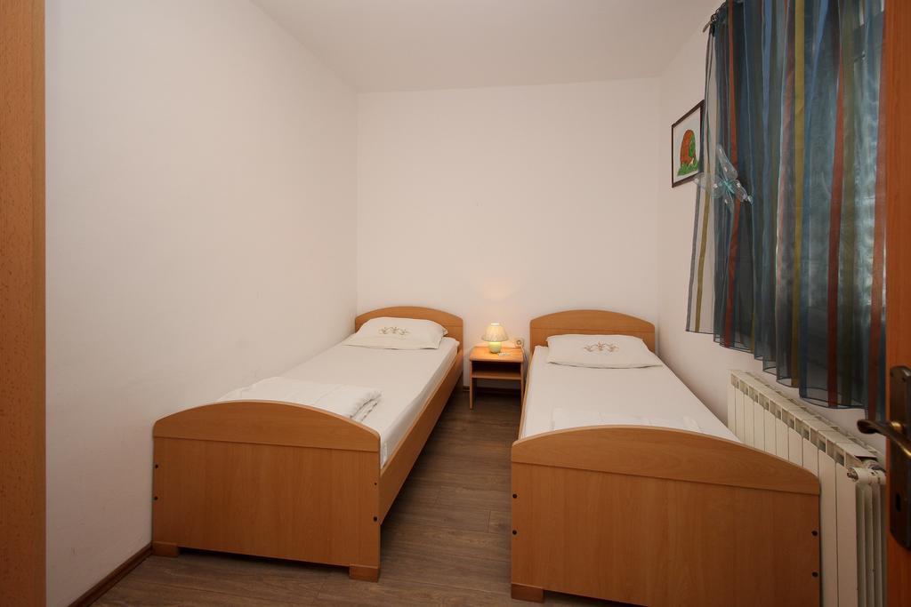 Apartment Drazen Šilo Стая снимка