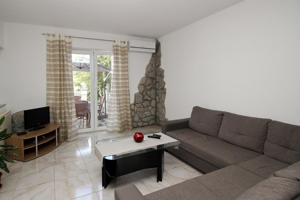 Apartment Drazen Šilo Стая снимка