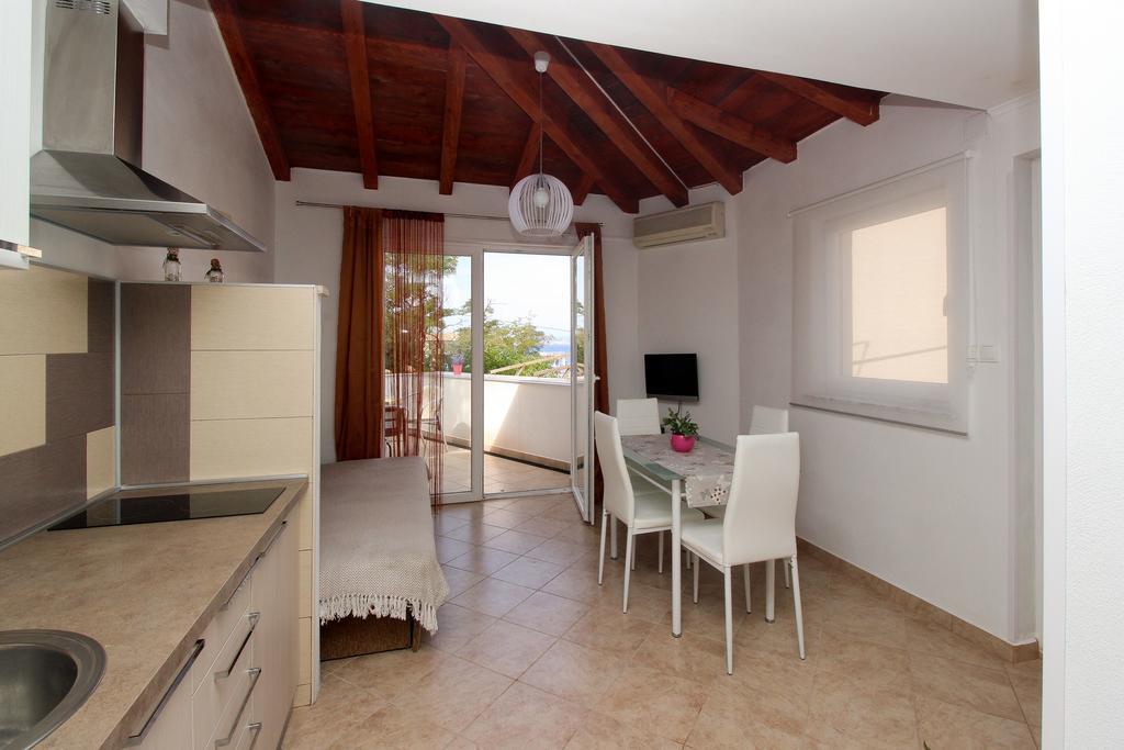 Apartment Drazen Šilo Екстериор снимка